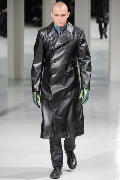 Look 26